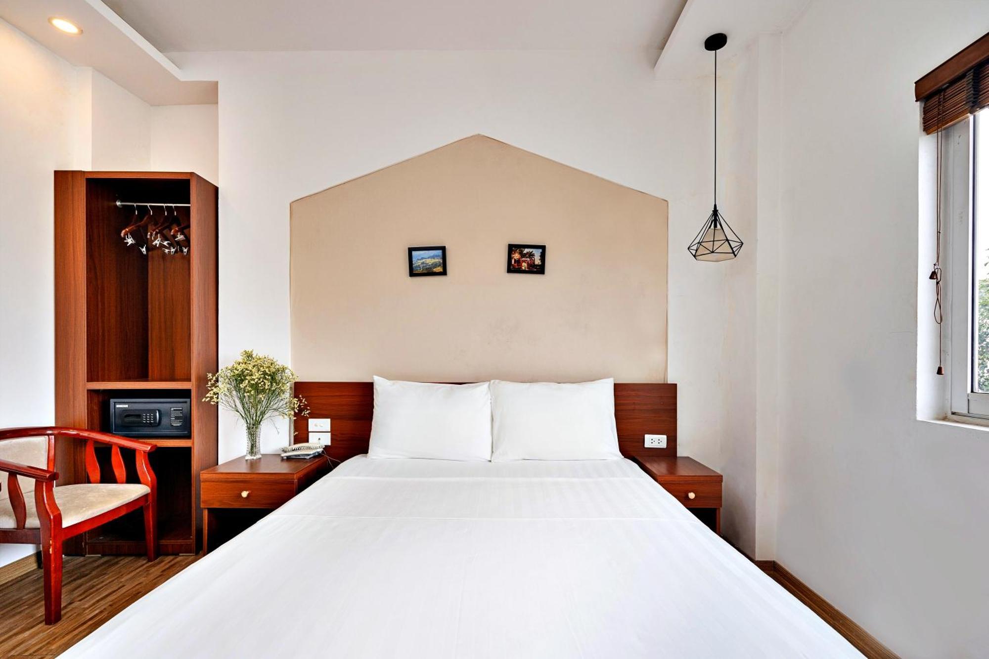 Serene Hotel Hanoi Exterior foto